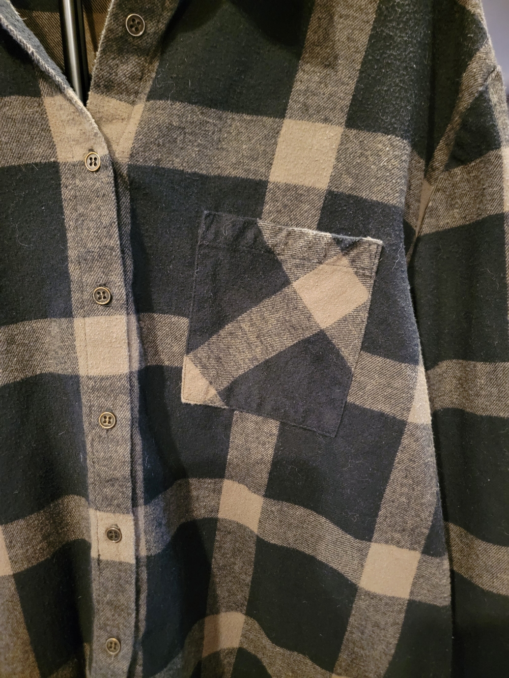 Relaxed Black and Tan Plaid Button-Down Shirt - Hester & Orchard - XL - Picture 9 of 9